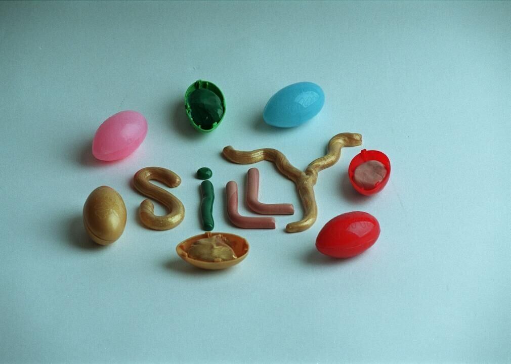 1949: Silly Putty finds its purpose